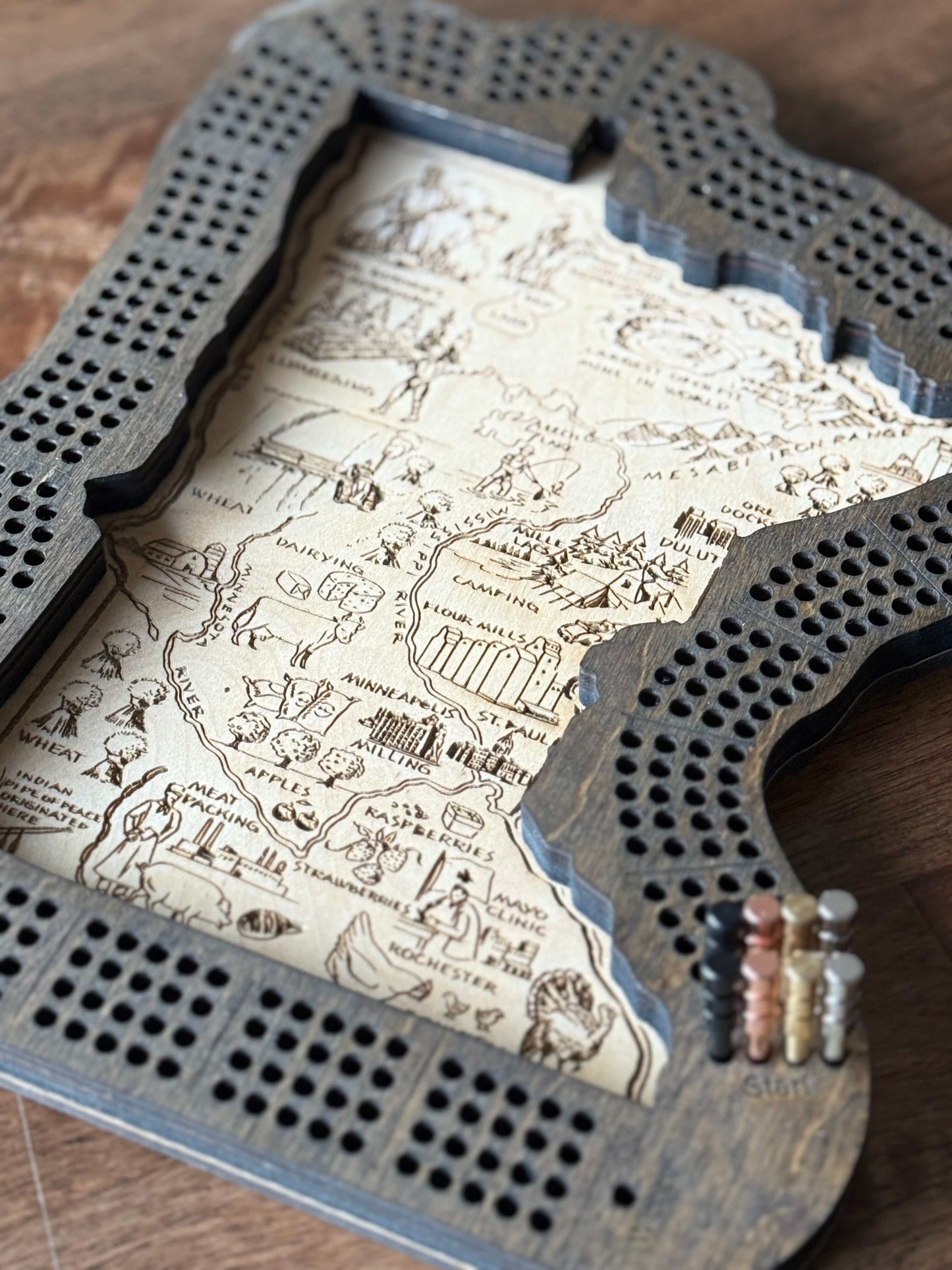 Wooden Cribbage Board | Minnesota Cribbage Board | evergreenartisan